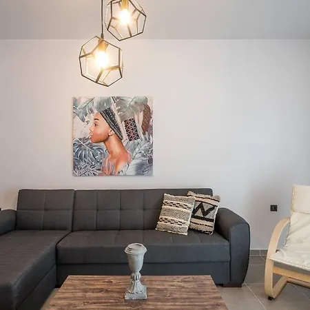 Ariadne Chic & Minimalistic Apt. Apartament *
