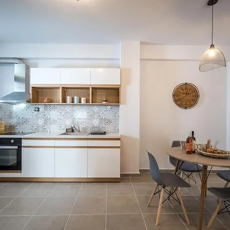 Ariadne Chic & Minimalistic Apt. * Heraklion